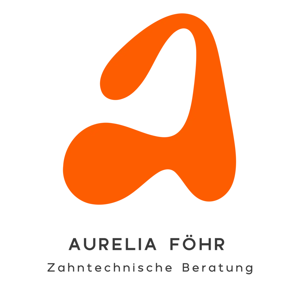 Kräftige orangefarbene abstrakte Form, die einem stilisierten Buchstaben E oder Auto ähnelt, mit horizontalen schwarzen Linien darunter auf weißem Hintergrund - ideal für Logodesign München oder innovative Corporate Design München Projekte.